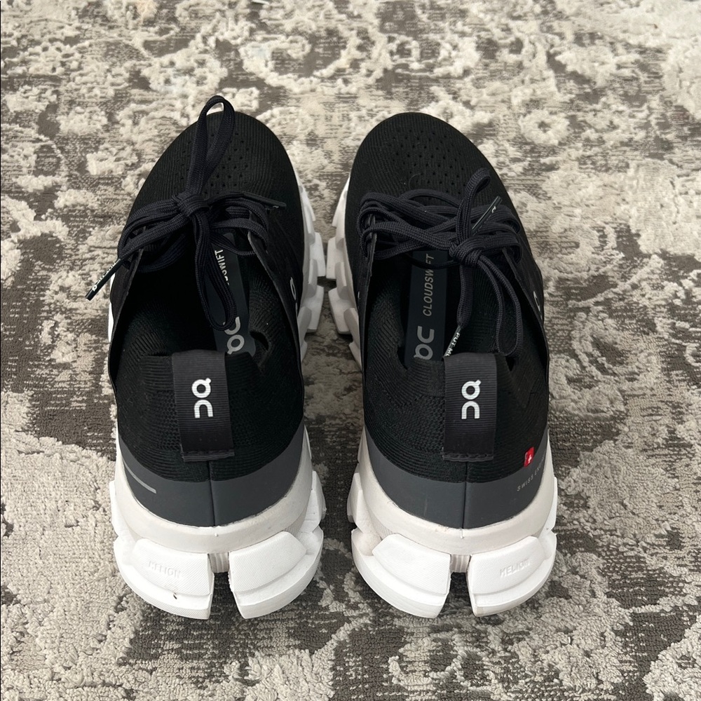 On Running Black and White Athletic Shoes - Picture 2 of 7